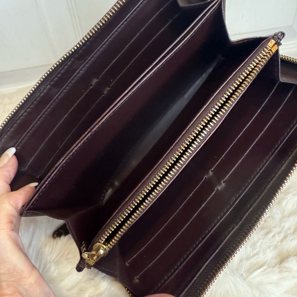 LOUIS VUITTON MONOGRAM VERNIS ZIPPY WALLET - Picture 13 of 16